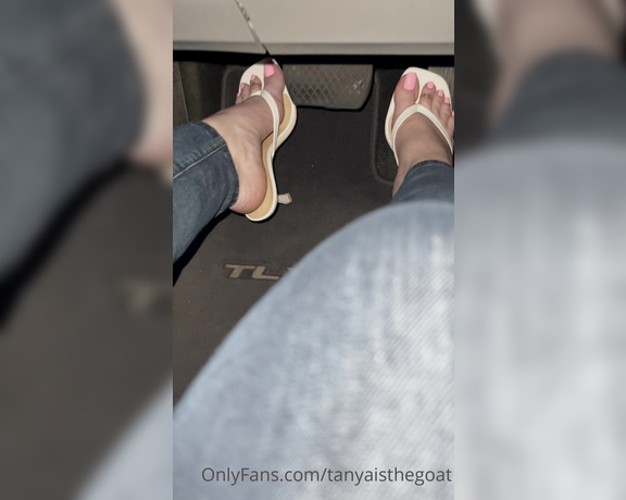 Toestandardsthegoat aka Tanyaisthegoat OnlyFans - Driving with heels