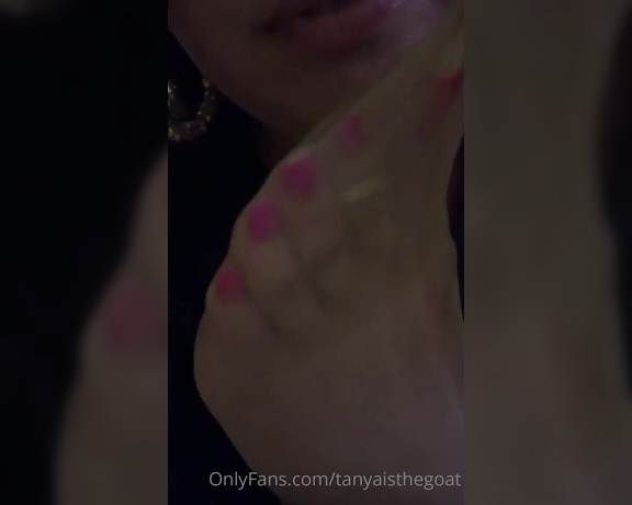 Toestandardsthegoat aka Tanyaisthegoat OnlyFans - I went in on my toes nylons to bare self worship