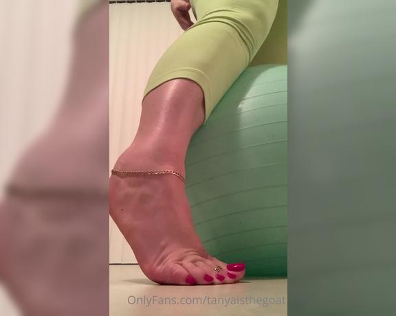 Toestandardsthegoat aka Tanyaisthegoat OnlyFans Video 687