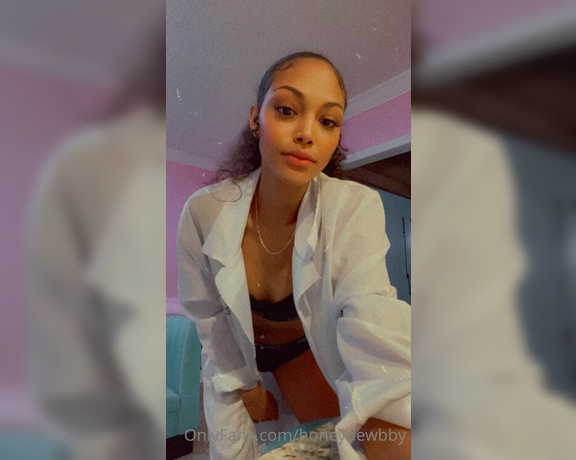 Domme Honey aka Honeydewbby OnlyFans - Would you let me be your doctor