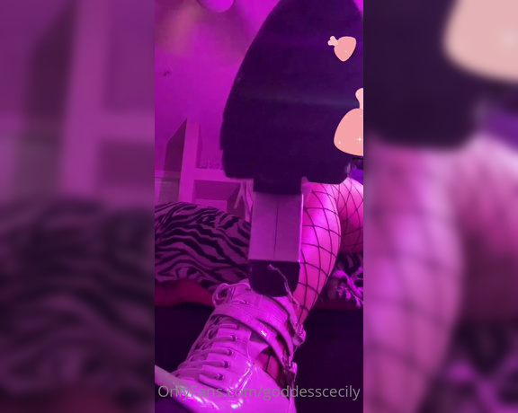 Cecily aka Goddesscecee OnlyFans - Once you’ve done it tip this post like a good boy