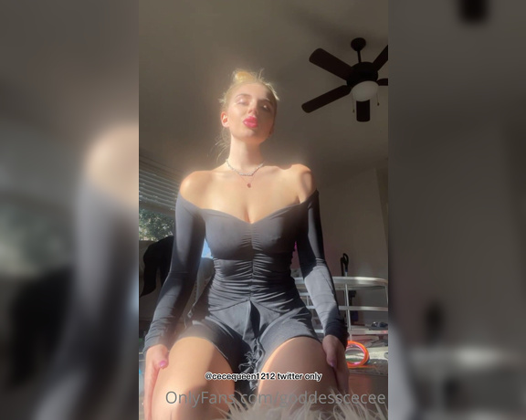 Cecily aka Goddesscecee OnlyFans - You love me  You need me  Everyday you think of me  You can’t get away