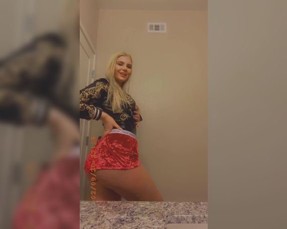 Cecily aka Goddesscecee OnlyFans - Part of our hot fun session  you wish it was you but since its not tip this vid instead https