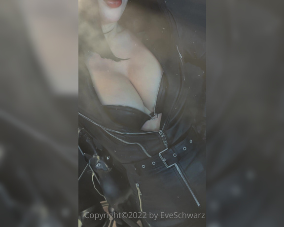 Eve Schwarz aka Eveschwarz OnlyFans - Why don’t you come with Me Get into some trouble