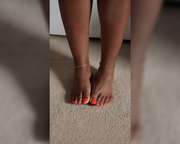 Sassytoesforyou - Onlyfans Video 8