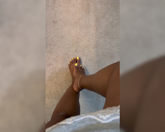 Sassy Toes aka Sassytoesforyou Onlyfans - Anyone in the mood for a tasty snack