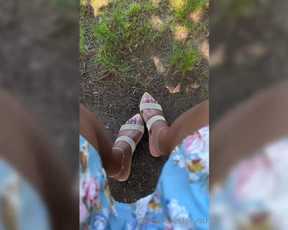 Sassy Toes aka Sassytoesforyou Onlyfans - Would you recognize my feet out in public 2