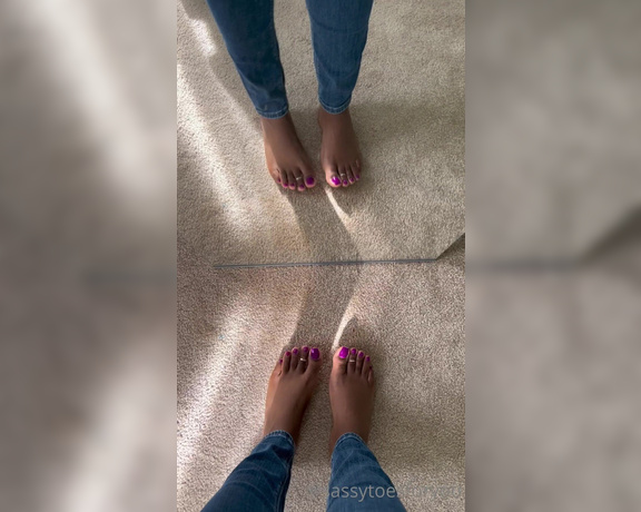 Sassy Toes aka Sassytoesforyou Onlyfans - Have you ever worshiped a womans feet 11
