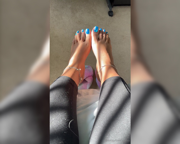 Sassy Toes aka Sassytoesforyou Onlyfans - I couldnt choose so Ill just post both lol 2