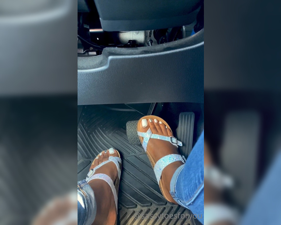 Sassy Toes aka Sassytoesforyou Onlyfans - I usually drive barefoot