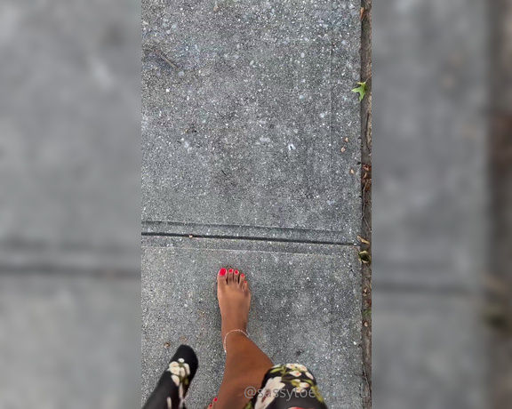 Sassy Toes aka Sassytoesforyou Onlyfans - I decided to go with as a welcome back 3