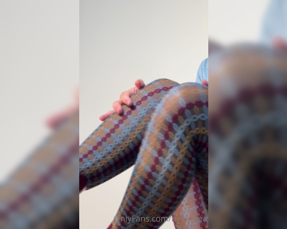 Nylonbea - Onlyfans Video 0