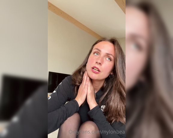 Nylonbea - Onlyfans Video 0