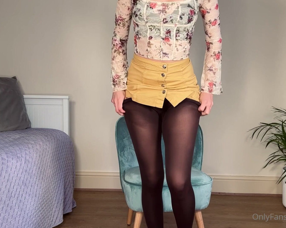 Nylon Bea aka Nylonbea Onlyfans - The bit YouTube doesn’t get to see