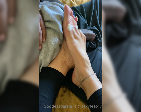 Goddesspersia71 aka Sexyfeet47 Onlyfans - Morning Boys