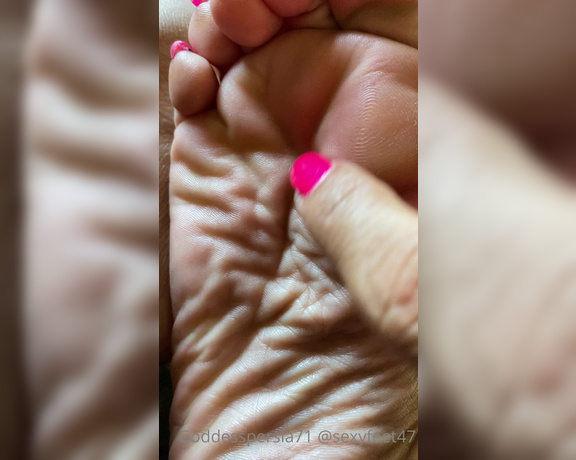 Goddesspersia71 aka Sexyfeet47 Onlyfans - Happy SoleSunday!