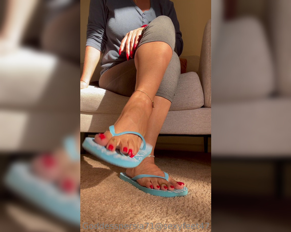 Goddesspersia71 aka Sexyfeet47 Onlyfans - Rise and Shine