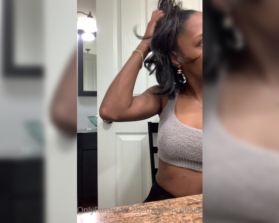 Kelly aka Themelanin_obsession OnlyFans Video 852