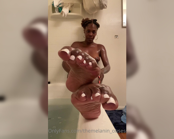 Kelly aka Themelanin_obsession OnlyFans Video 859