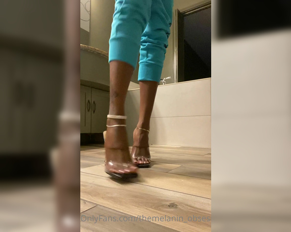 Kelly aka Themelanin_obsession OnlyFans Video 195