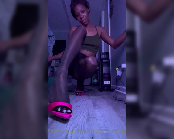 Kelly aka Themelanin_obsession OnlyFans Video 217