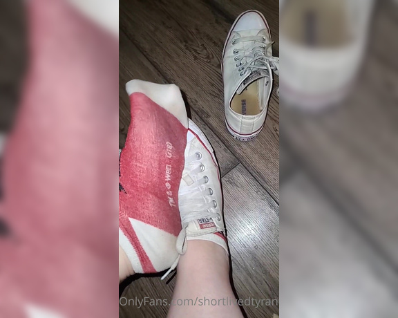 ShortLivedTyranny aka Shortlivedtyranny OnlyFans - Peeling off sweaty socks in slow motion )