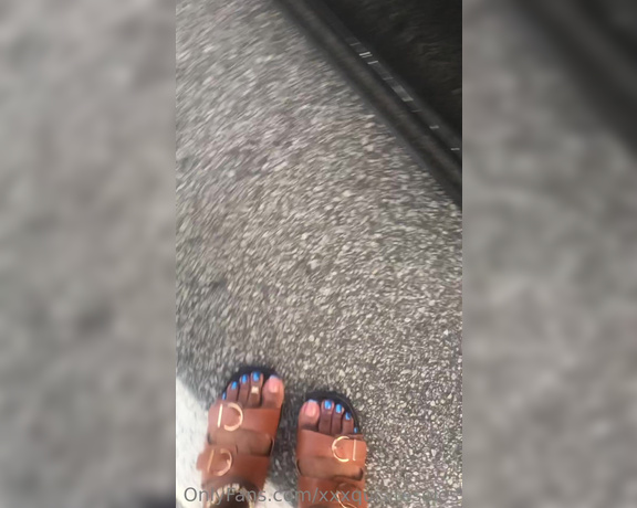 Souls4soles1 aka Xxxquisitesoles OnlyFans - Walk me to my car like a good sub