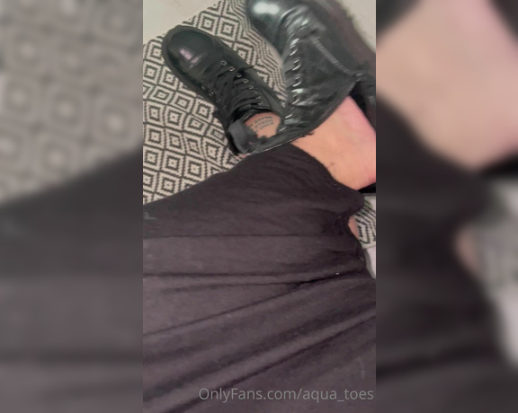 AQUA aka Aqua_ldn OnlyFans - Watch me peel my boots and lace socks off after 10 hours on my feet at work If stinky, dirty sol