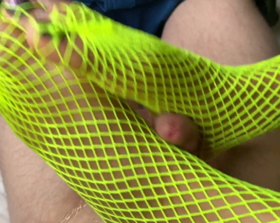 Pink Foxx aka Foxxpink OnlyFans - My very first fishnet footjob @hellopink 1