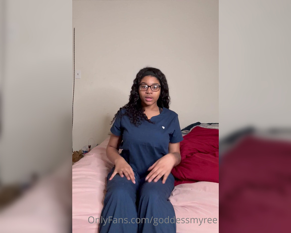 Xosolesbyme aka Goddessmyree OnlyFans - In my scrubs coming from work sweaty sweaty feet , hmu for the full video