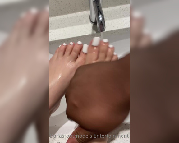 DallasFootModels aka Dallasfootmodelsent OnlyFans - @yourfeetsweetie sexy white toes