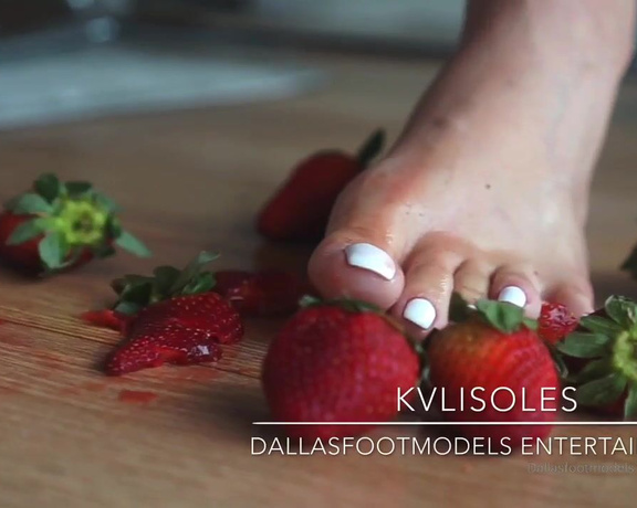 DallasFootModels aka Dallasfootmodelsent OnlyFans - Kvlisoles strawberry crush httpsonlyfanscomkvlisoles