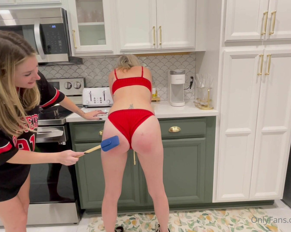 Kody Evans aka Kodyevans OnlyFans - @londonevans spanking me with her hand, spatula and belt…which one hurt the most