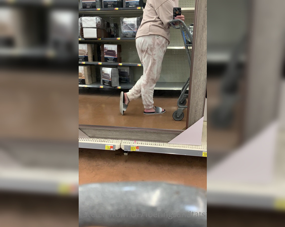 Lexi - Toe Rings and Tattoos aka Toeringsandtats OnlyFans - (128899422) Would you follow me around the store if you saw me with me toes out What would you do if you spotted