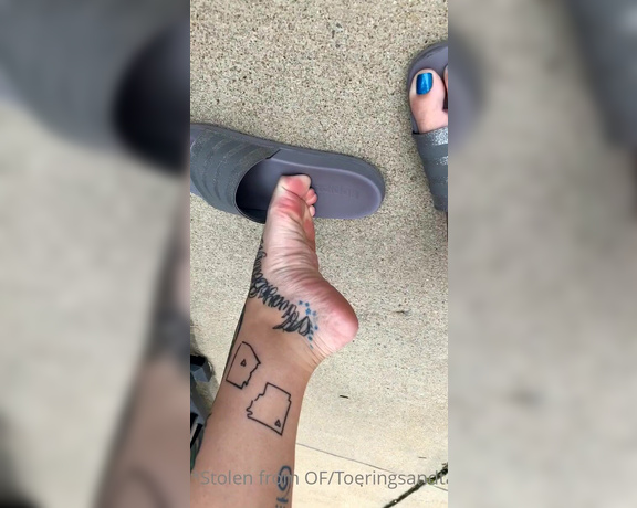 Lexi - Toe Rings and Tattoos aka Toeringsandtats OnlyFans - (28636842) Just a mid day pick me up toe wiggle for y’all