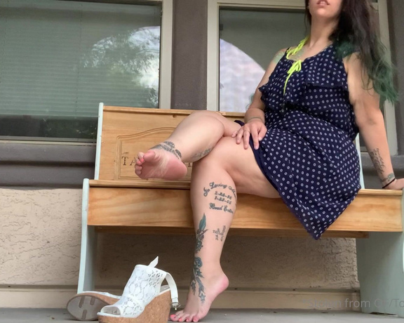 Lexi - Toe Rings and Tattoos aka Toeringsandtats OnlyFans - (213918686) Imagine this You’ve had a rough week and you just wanna clear your head, so you decide to go tak