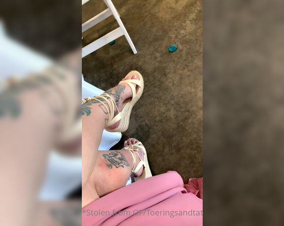 Lexi - Toe Rings and Tattoos aka Toeringsandtats OnlyFans - (138920115) Wedding wedge vibes do you enjoy little candid clips like this