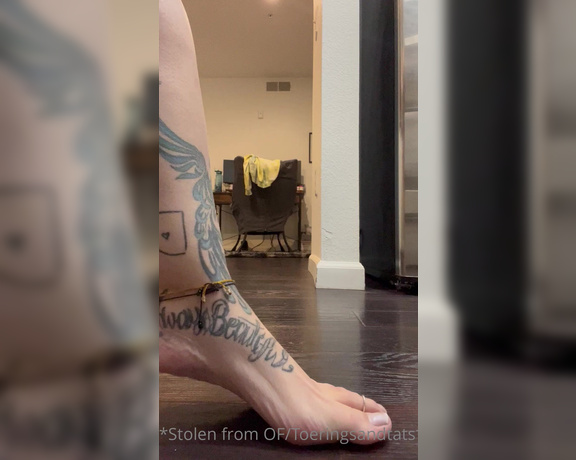 Lexi - Toe Rings and Tattoos aka Toeringsandtats OnlyFans - (544813908) Are you a fan of French You mind if I show these off for a sec