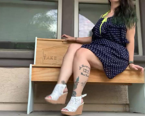 Lexi - Toe Rings and Tattoos aka Toeringsandtats OnlyFans - (24970719) Here’s a preview of the video I just sent out via