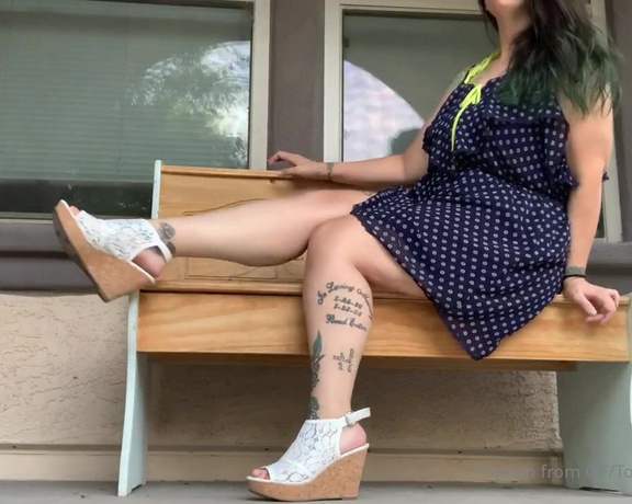 Lexi - Toe Rings and Tattoos aka Toeringsandtats OnlyFans - (24970719) Here’s a preview of the video I just sent out via