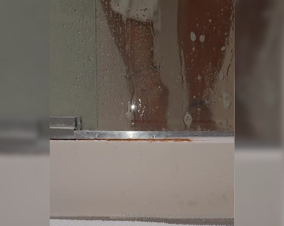 Nolove JustFeet aka Nolovejustfeet OnlyFans - I forgot I made a lil shower teaser for yall