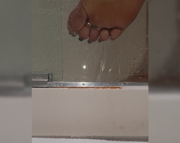 Nolove JustFeet aka Nolovejustfeet OnlyFans - I forgot I made a lil shower teaser for yall