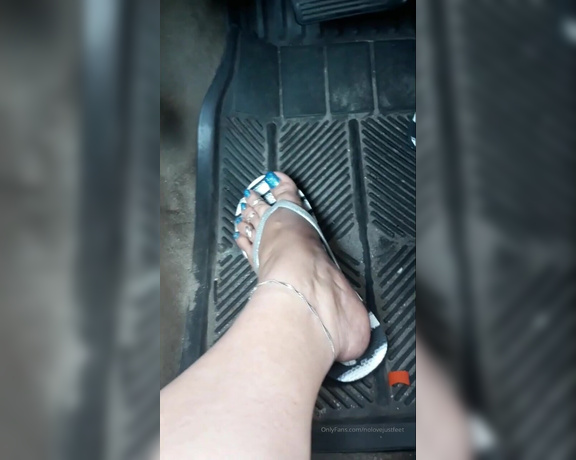 Nolove JustFeet aka Nolovejustfeet OnlyFans - Made it out the house for a quick drive to the store, Come take a ride with
