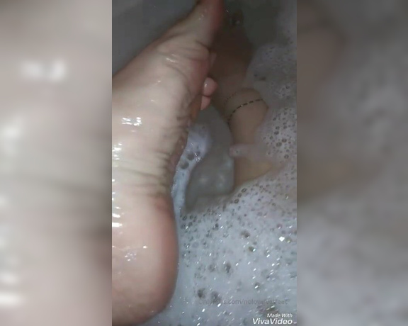 Nolove JustFeet aka Nolovejustfeet OnlyFans - RUb a dub dub, soapy feet in the tub