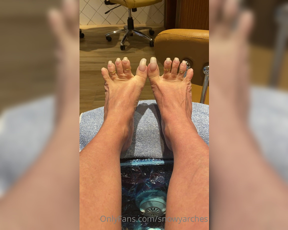 SnowyArches aka Snowyarches OnlyFans - New Pedi