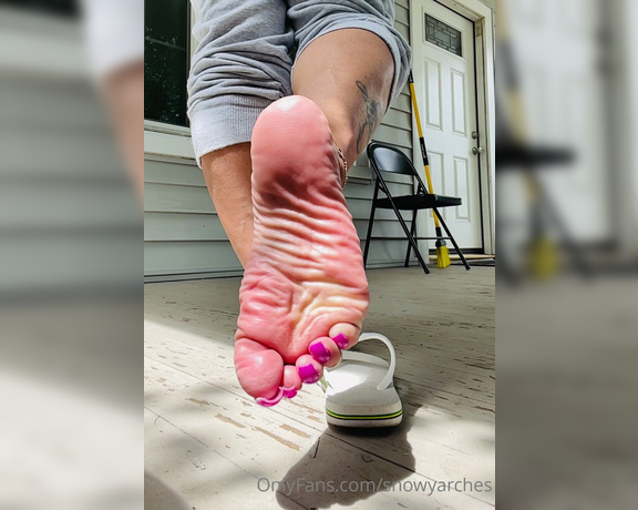 SnowyArches aka Snowyarches OnlyFans - I love all the angles of my feet