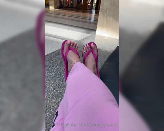 SnowyArches aka Snowyarches OnlyFans - New Pedicure 1