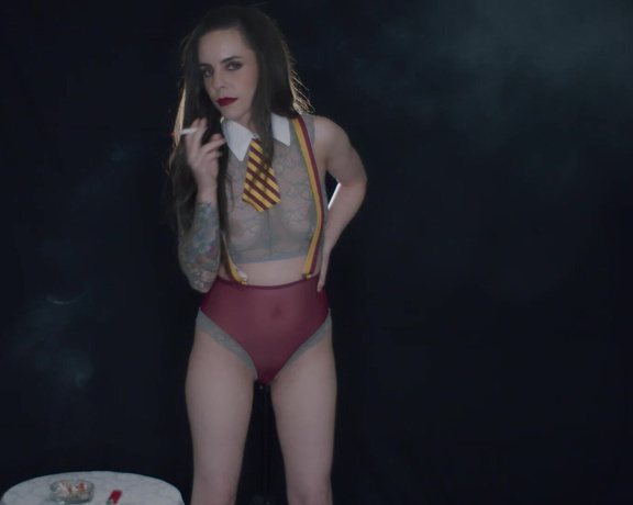ManyVids - Dani Lynn - Smoking 100s in Sexy Halloween Outfit