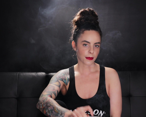 ManyVids - Dani Lynn - Smoking in Jameson Tank Top