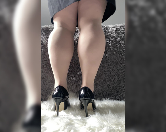 Caroline aka Feetsiecakes_ OnlyFans - Shoe play and nylon strip And a little naked surprise at the end